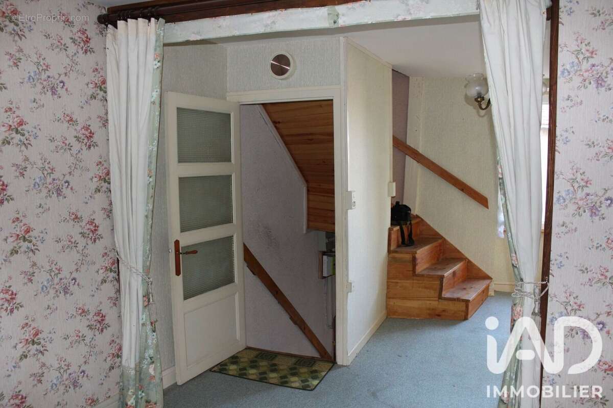 Photo 7 - Maison à PERIGNAT-LES-SARLIEVE