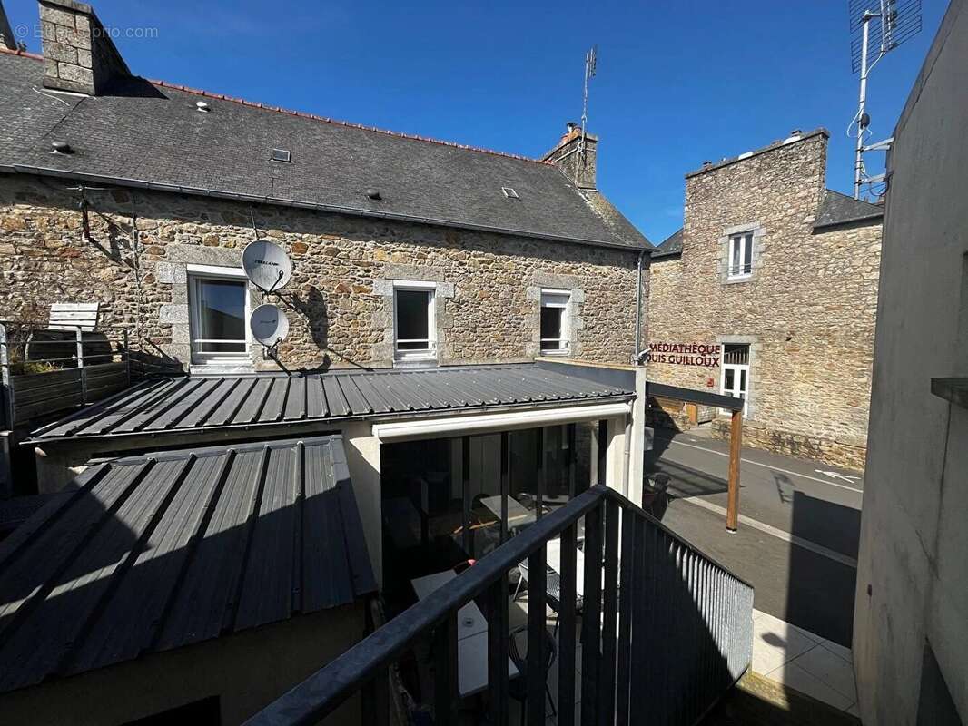 Appartement à PLOUGUENAST