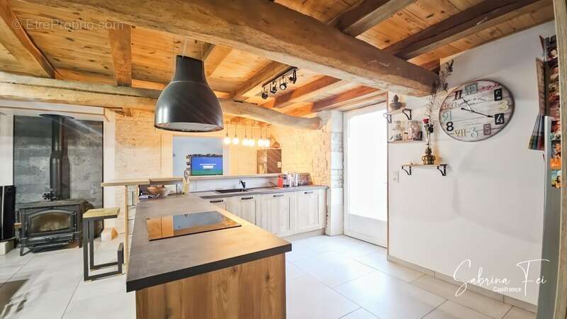 Maison à LA RONDE