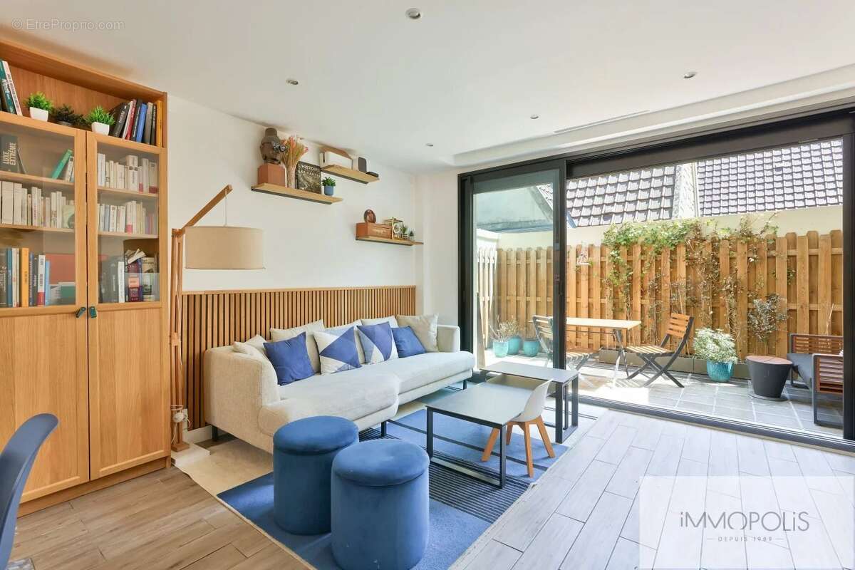 Appartement à PARIS-20E