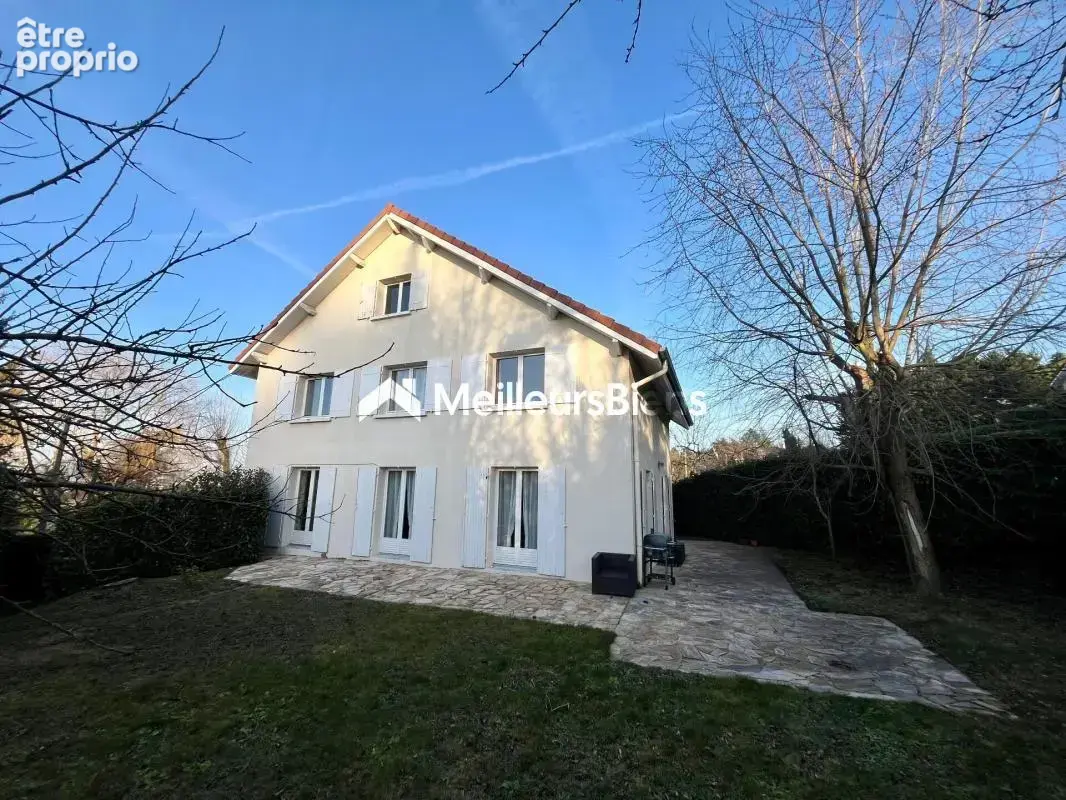 Baisse de prix a visiter sans tarder Grande  villa 175m² habitables  5 chambres sur 800m²  de terrain quartier residentiel - photo 2