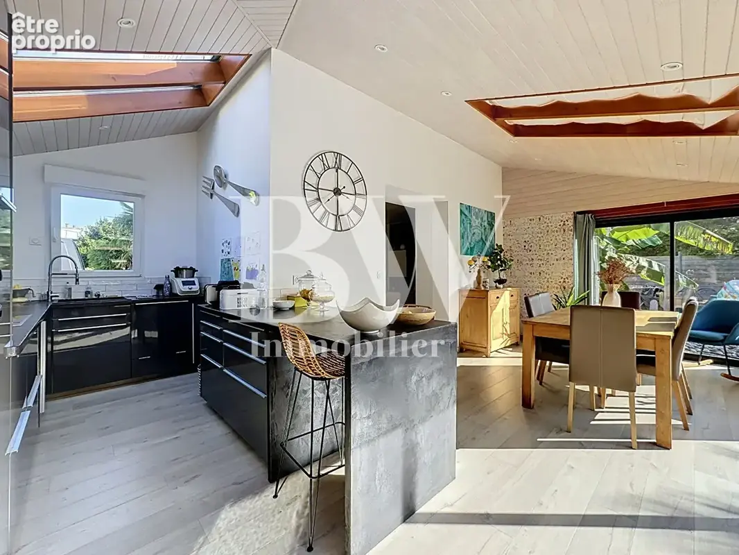 [ À VENDRE ] Très belle maison familiale - 151 m² - Le Relecq-Kerhuon - Lumineuse - photo 2