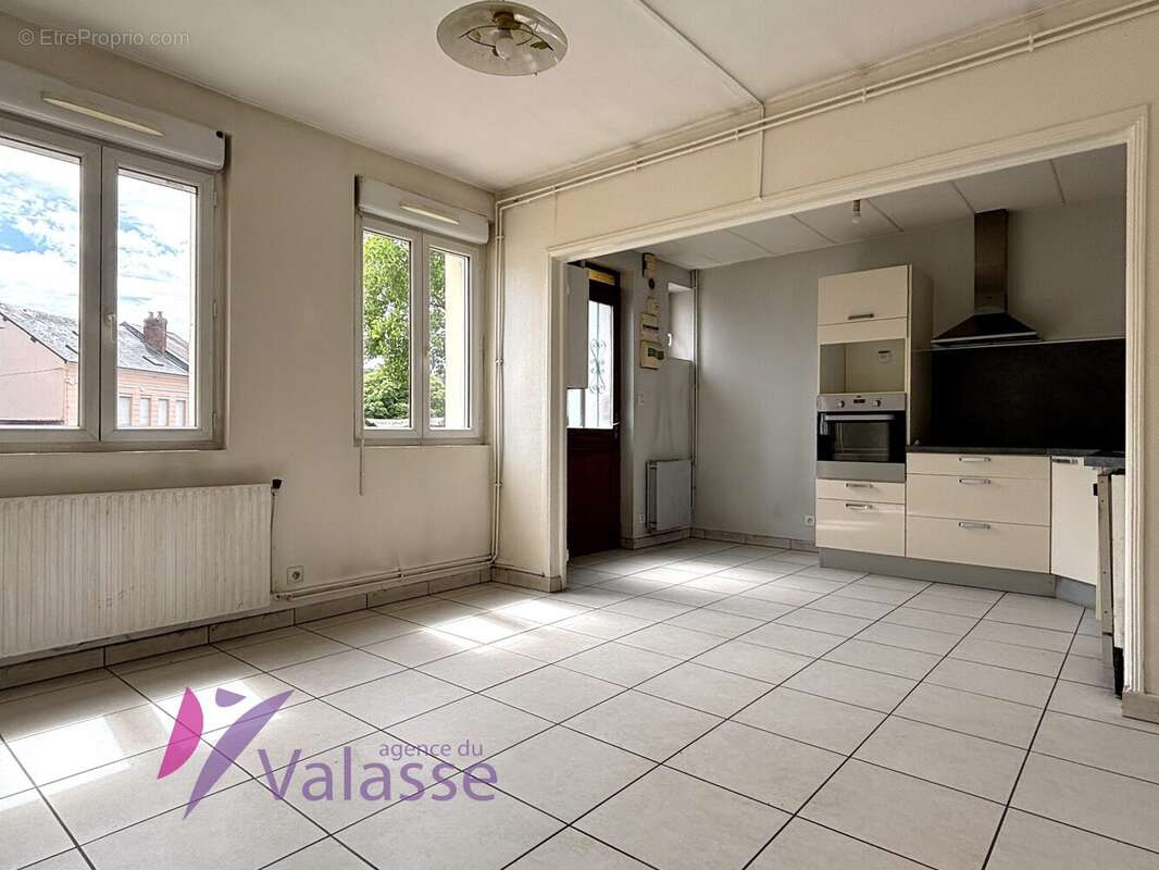 Maison 66 m² à Lillebonne  - photo 2