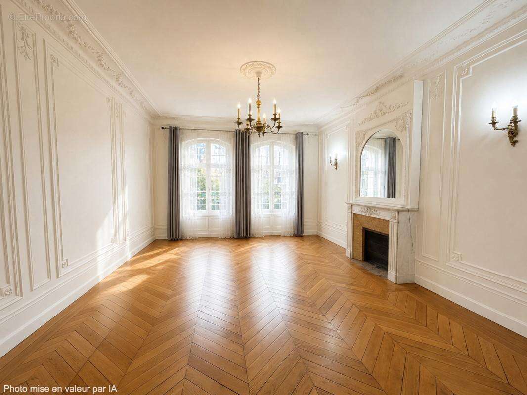 Appartement à PARIS-16E