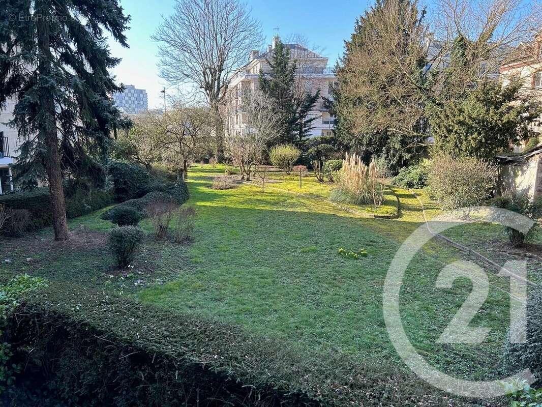 Appartement à SAINT-GRATIEN