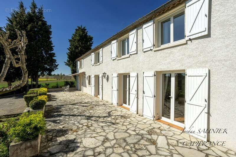 Dpt Tarn (81), à vendre Puylaurens maison P7 de 320 m² - Terrain de 3000 m² - photo 25