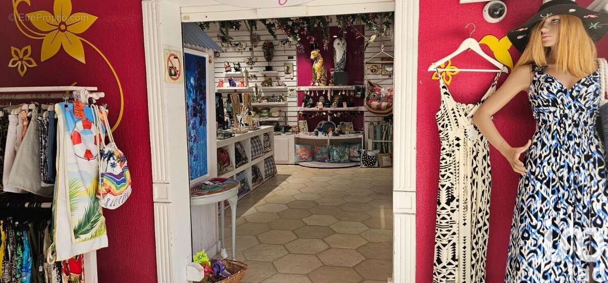 Photo 2 - Commerce à SAINT-FRANCOIS