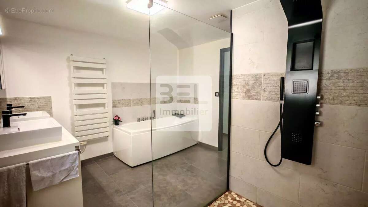 Maison à GOUDARGUES