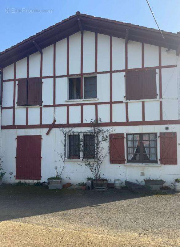 Appartement à ARCANGUES