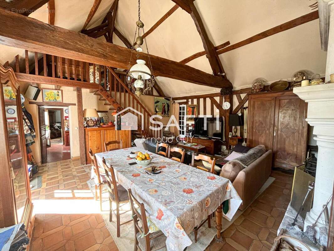 Maison 117 m² à Saint-Fulgent-Des-Ormes  - photo 2