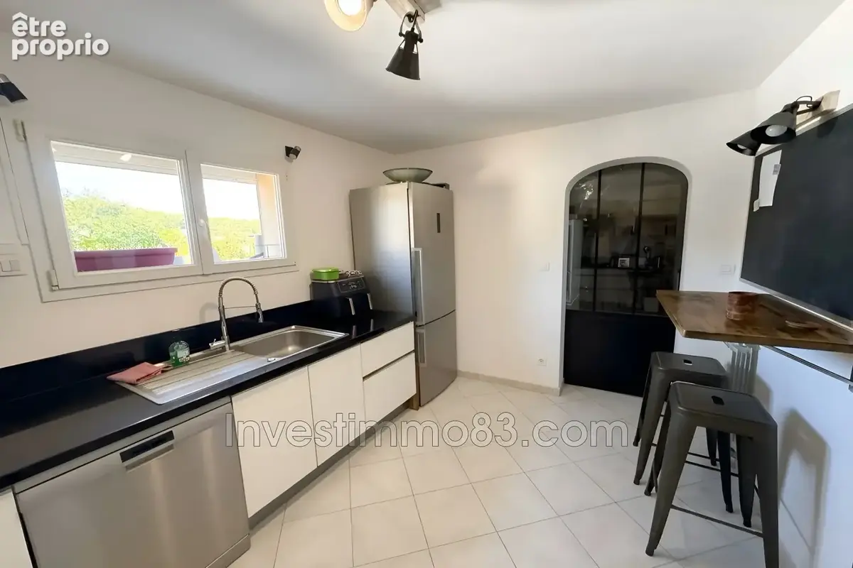 Maison 5 pièces 132 m² à vendre à Meyreuil (13590) - photo 8