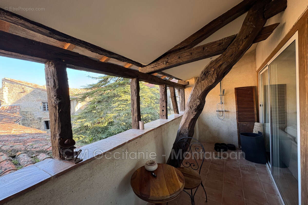 Appartement à SAINT-ANTONIN-NOBLE-VAL