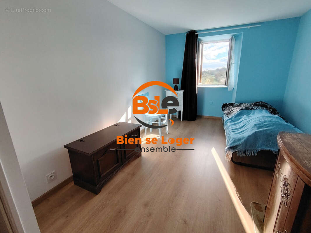 Maison à REZENTIERES