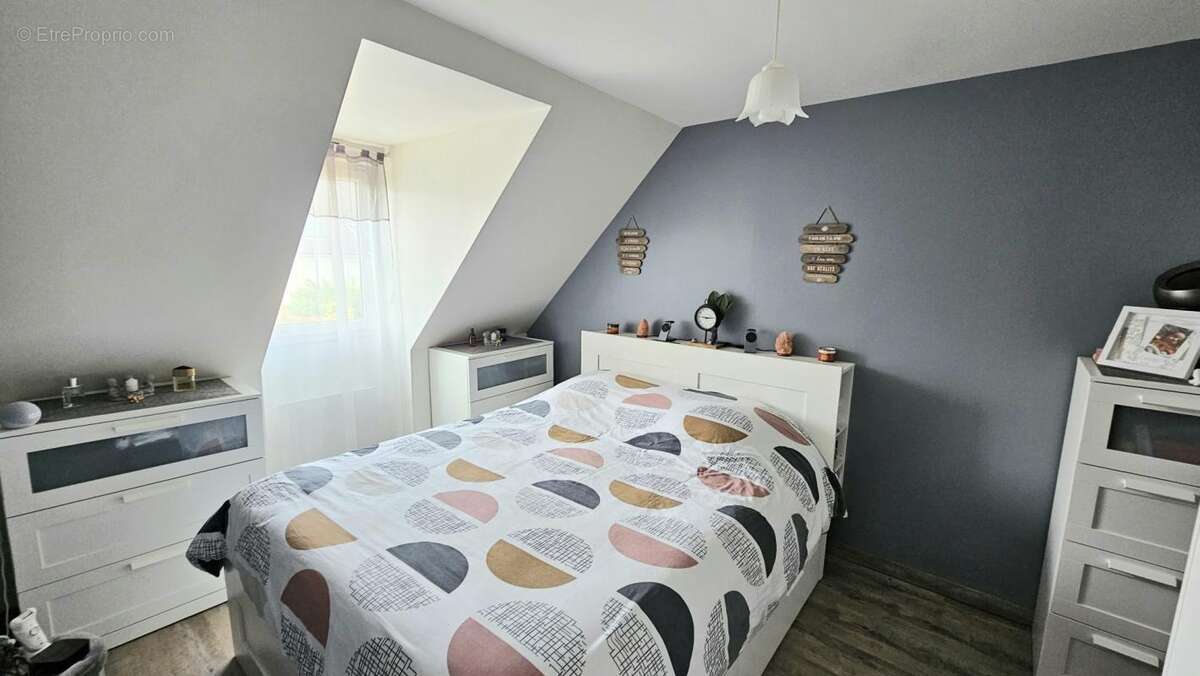 Maison à SAINT-ETIENNE-DU-ROUVRAY