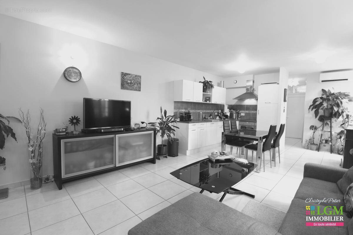 Appartement à VALREAS
