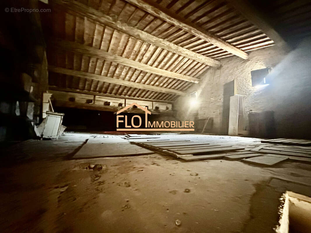 Appartement à FLORENSAC