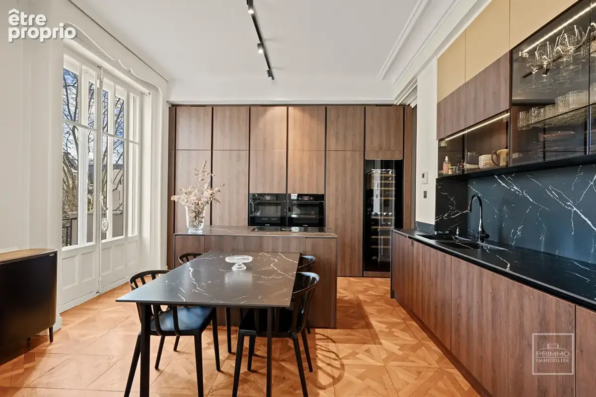 Superbe et entièrement climatisé LYON 6, BD DES BELGES, 204.65m² - photo 4