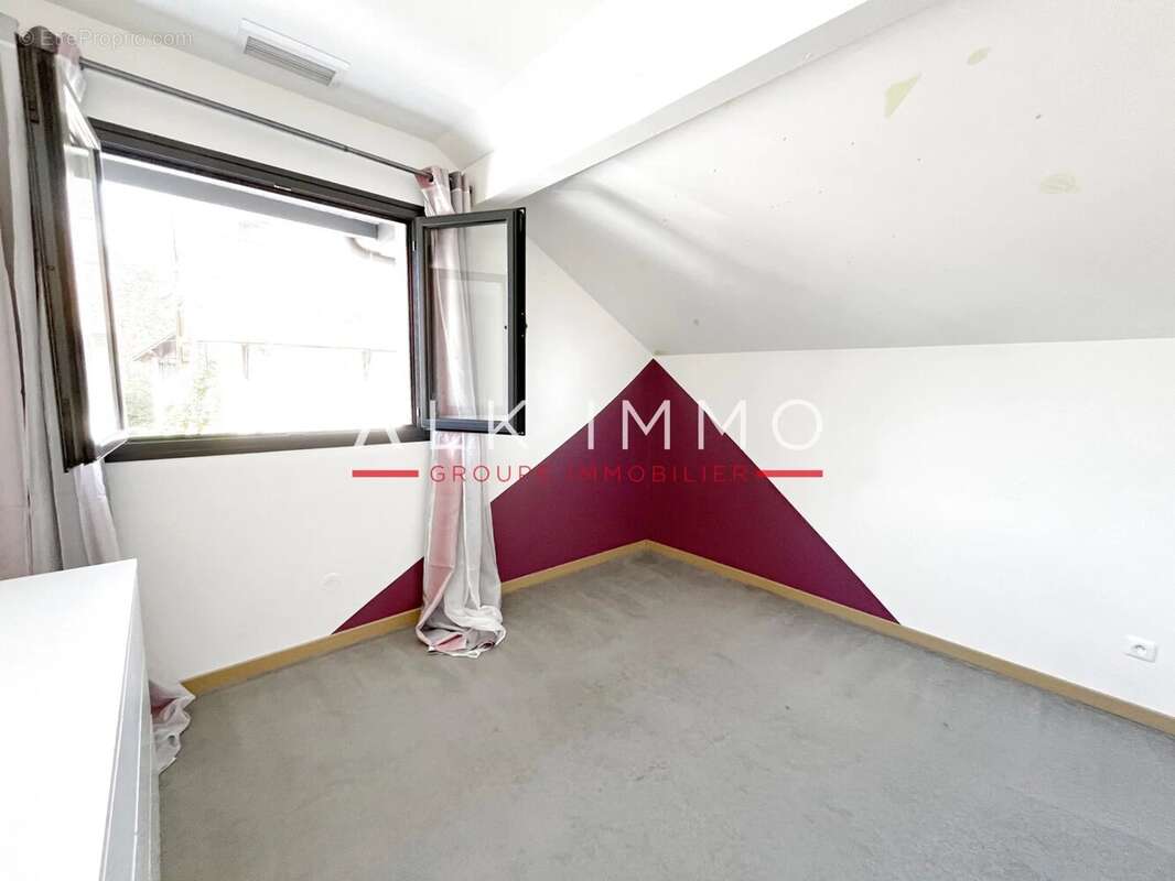 Maison à SAINT-PIERRE-EN-FAUCIGNY