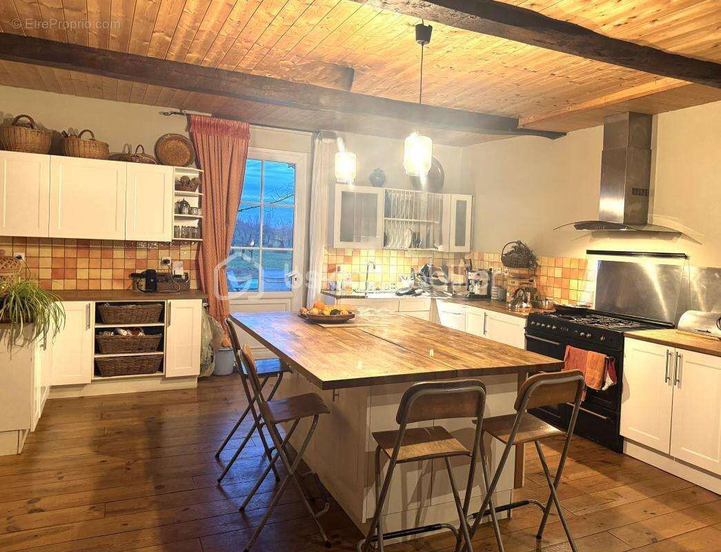 Ferme en pierre d'exception, authenticité et élégance réunies - photo 3