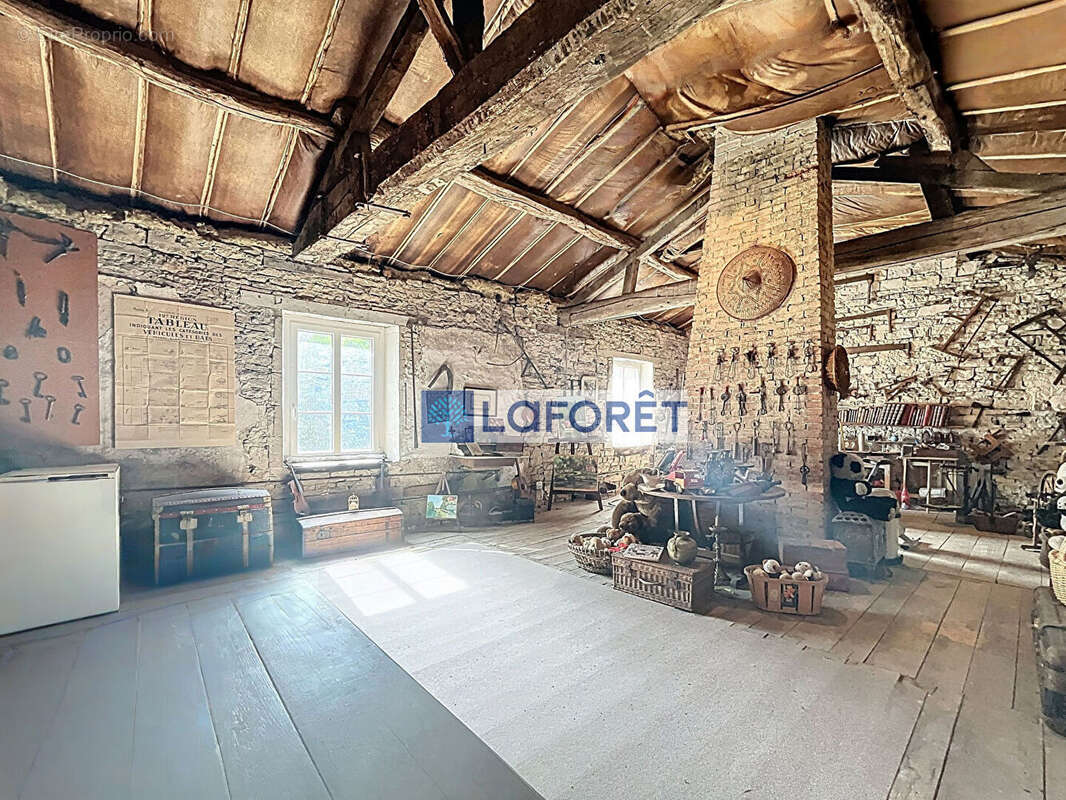 Maison à VAUX-SUR-BLAISE