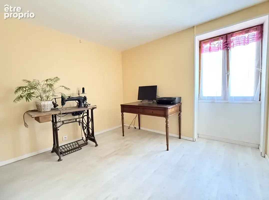 Maison familiale de 246 m2 + maison 104 m2 sur 2500M2 de terrain - photo 13