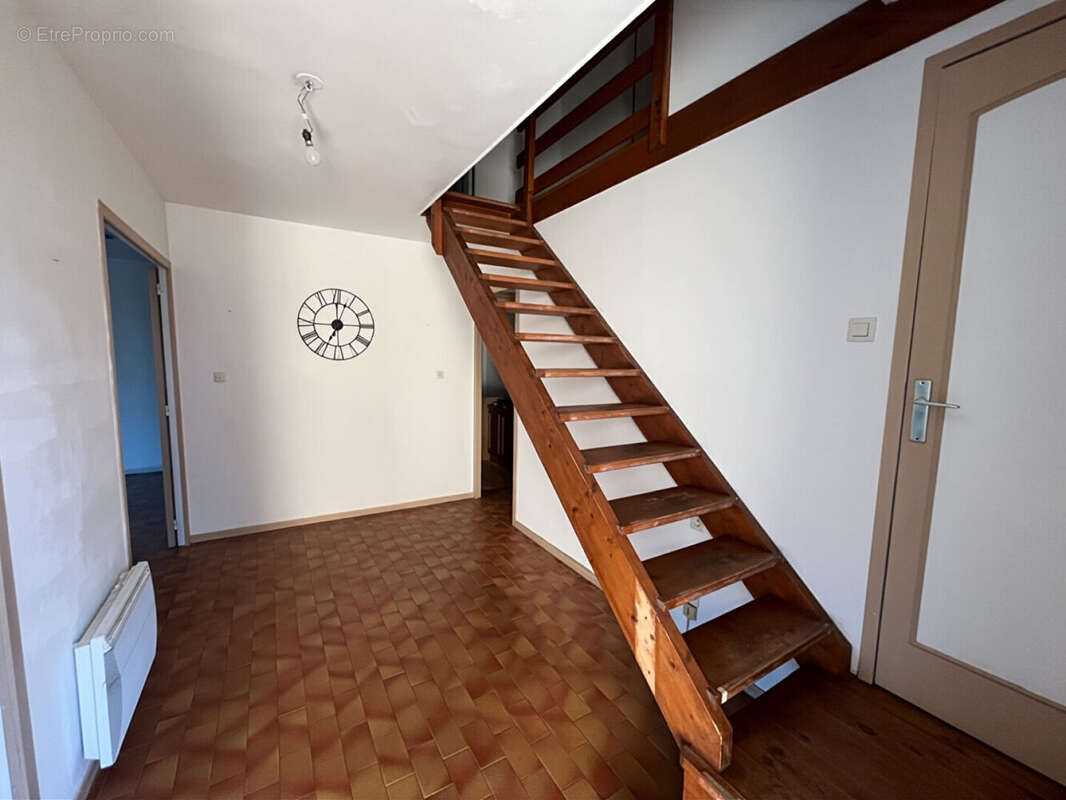 Maison à LA VERPILLIERE