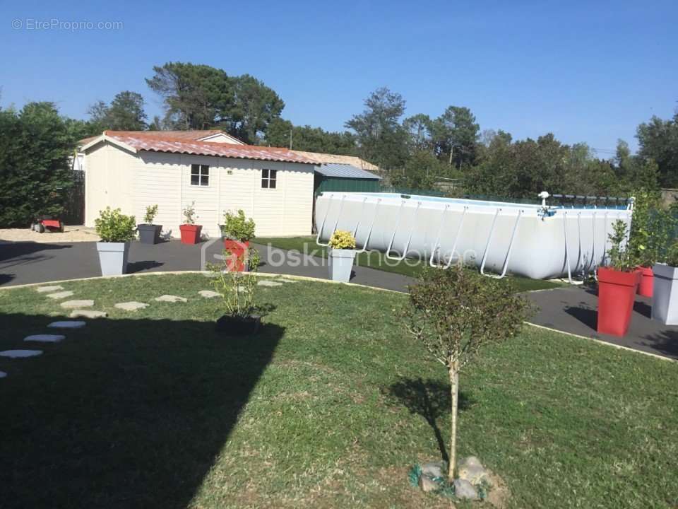 Maison à CAMPS-SUR-L&#039;ISLE