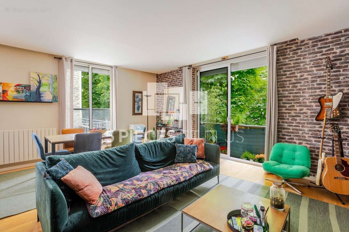 Appartement à NEUILLY-SUR-SEINE