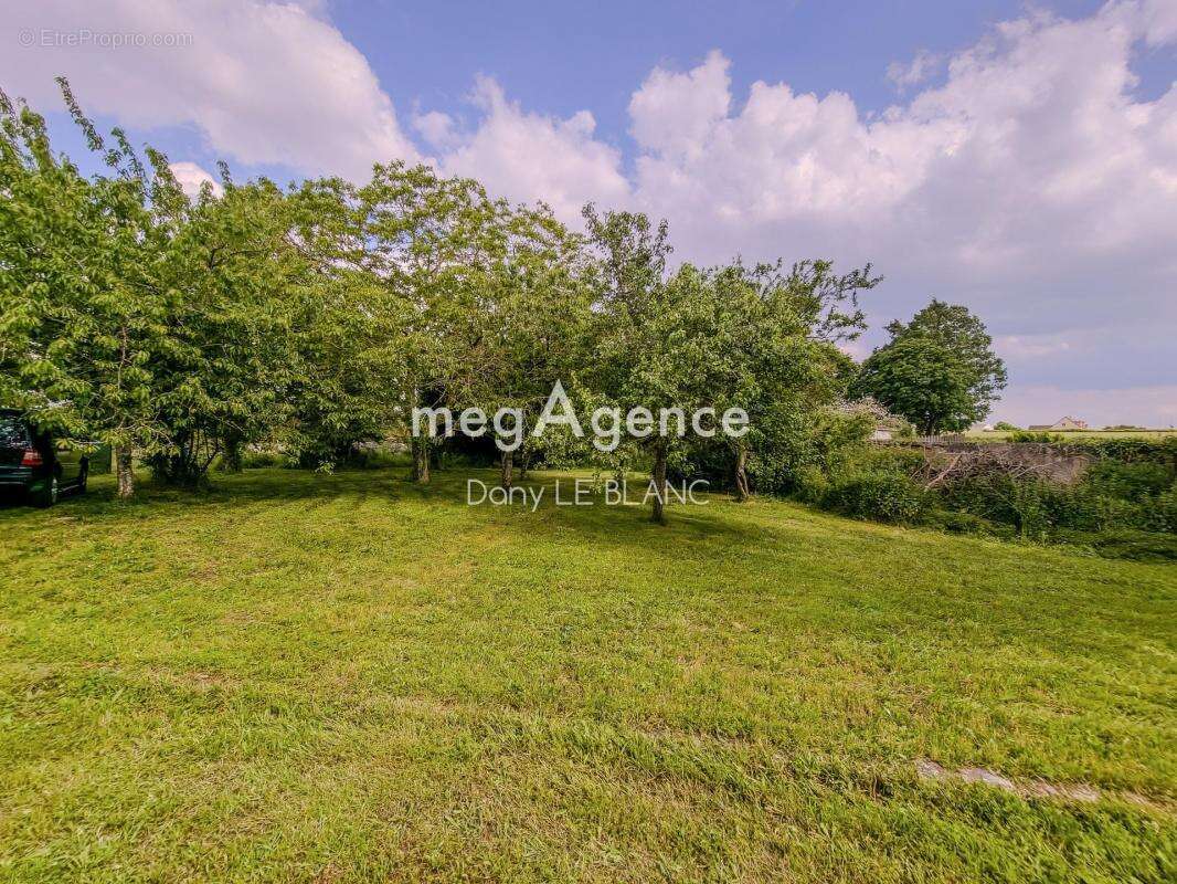 Maison à BAILLEAU-L&#039;EVEQUE