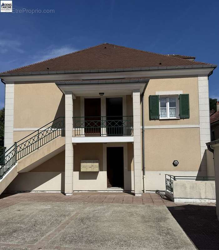 Appartement à SAINT-PRIX