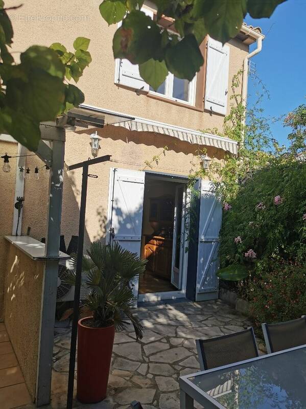 Maison à NISSAN-LEZ-ENSERUNE