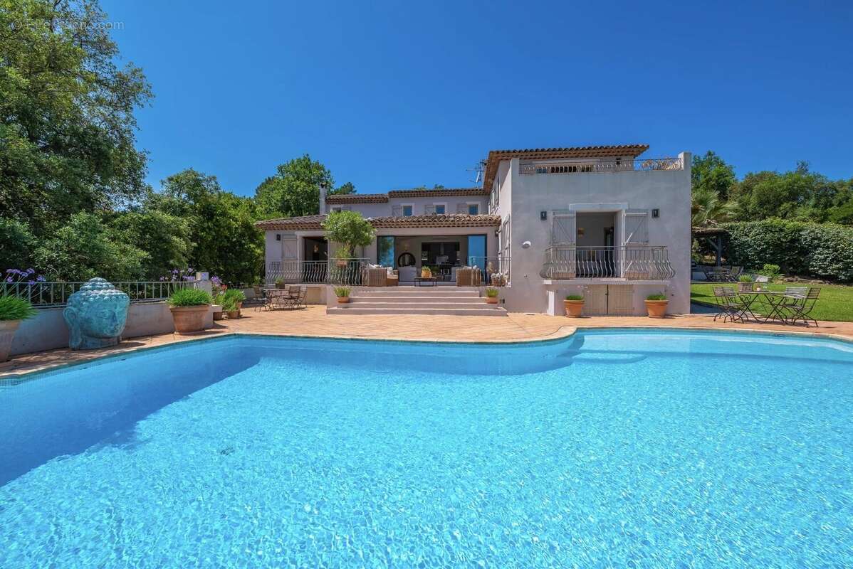 Maison à LES ADRETS-DE-L'ESTEREL