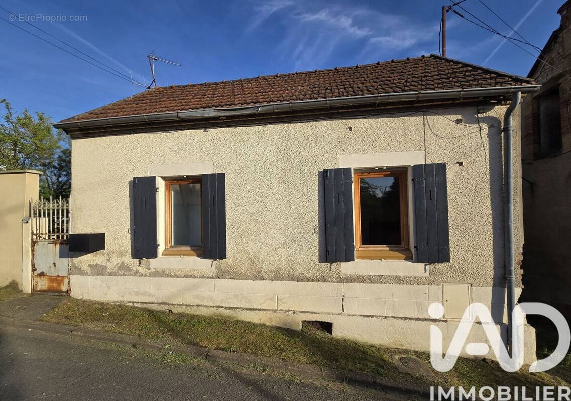 Photo 1 - Maison à MOULINS