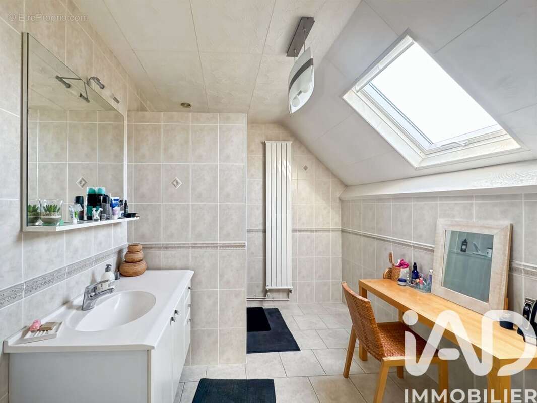 Photo 9 - Maison à LINAS