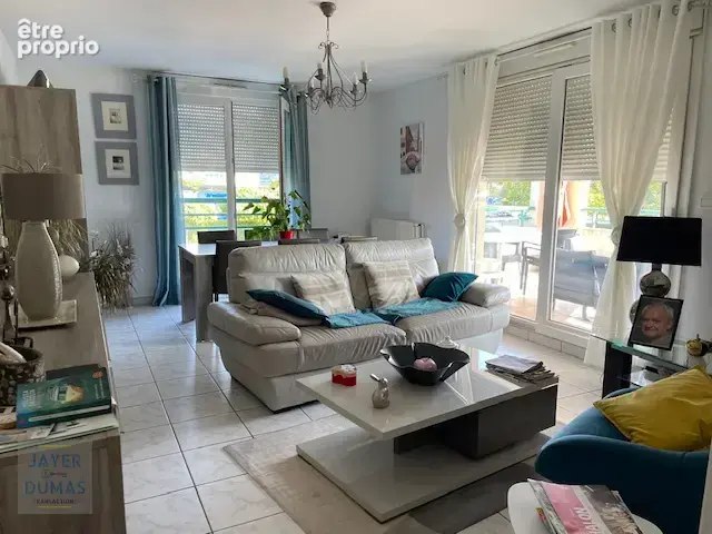Chalon-sur-saone - bel appartement t3 - terrasse et garage - - photo 2