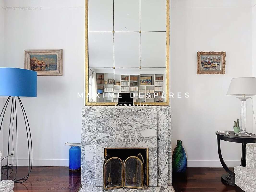 Appartement à NEUILLY-SUR-SEINE