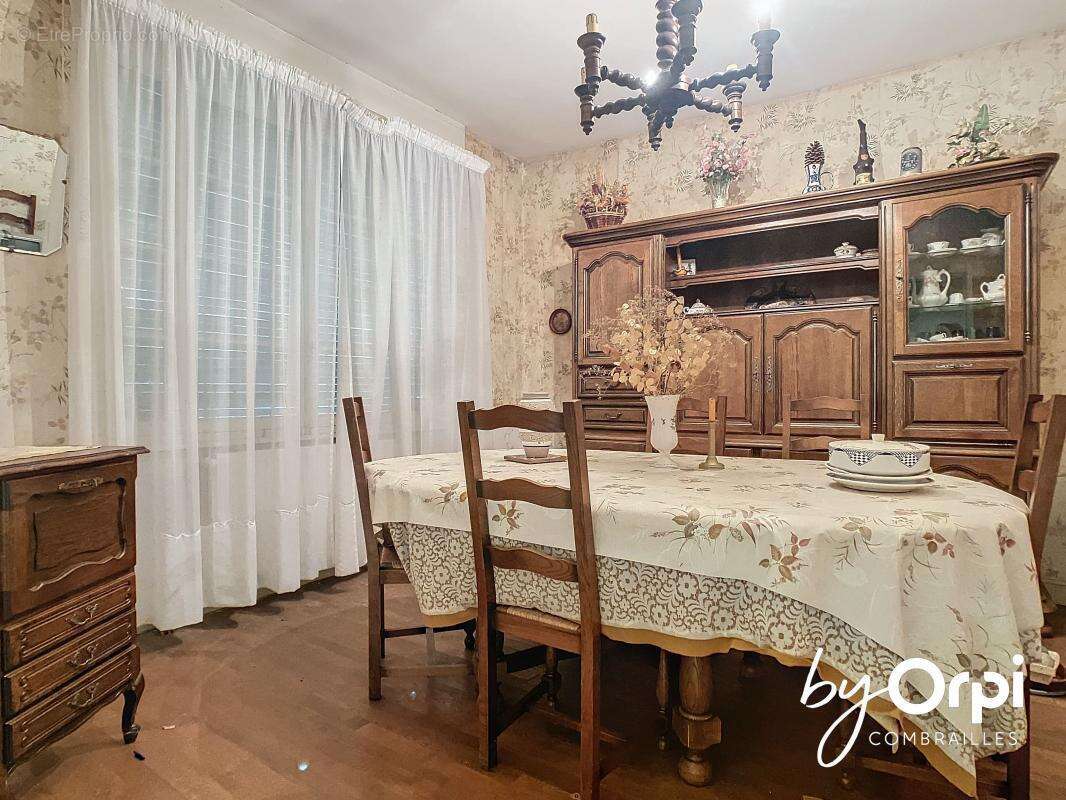 Maison à SAINT-ELOY-LES-MINES