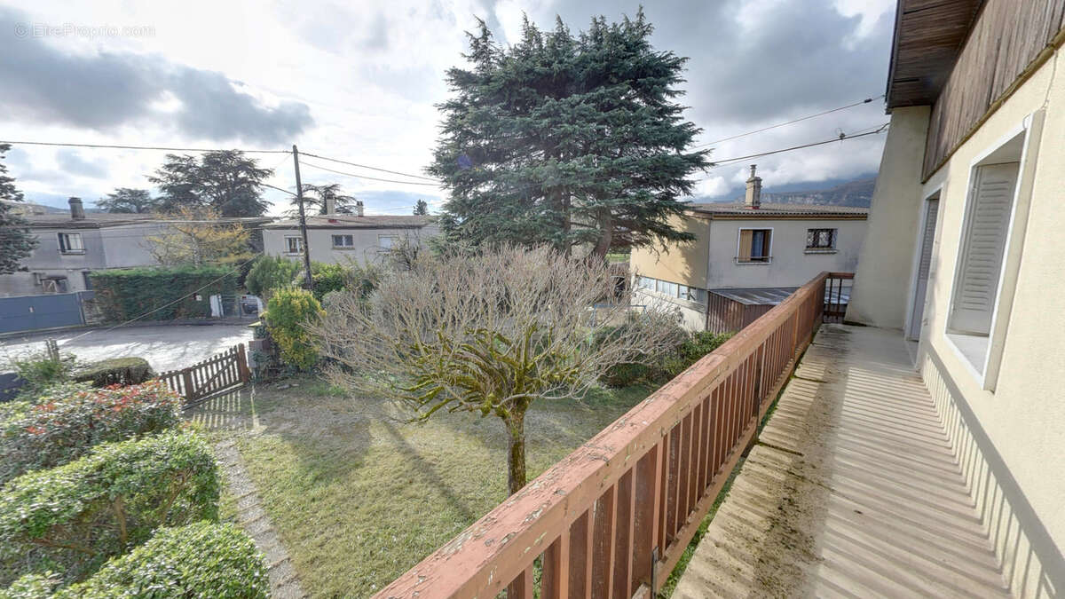 Maison à ECHIROLLES