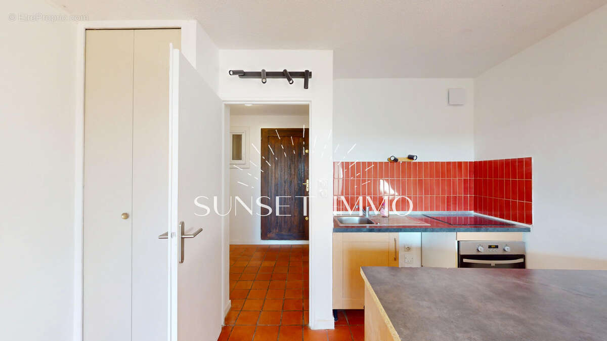 Appartement à SAUSSET-LES-PINS