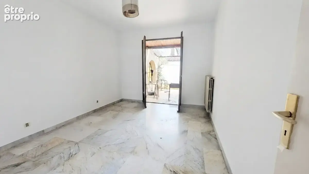 Villa familiale au coeur du village - écoles et commodités à pied - photo 8