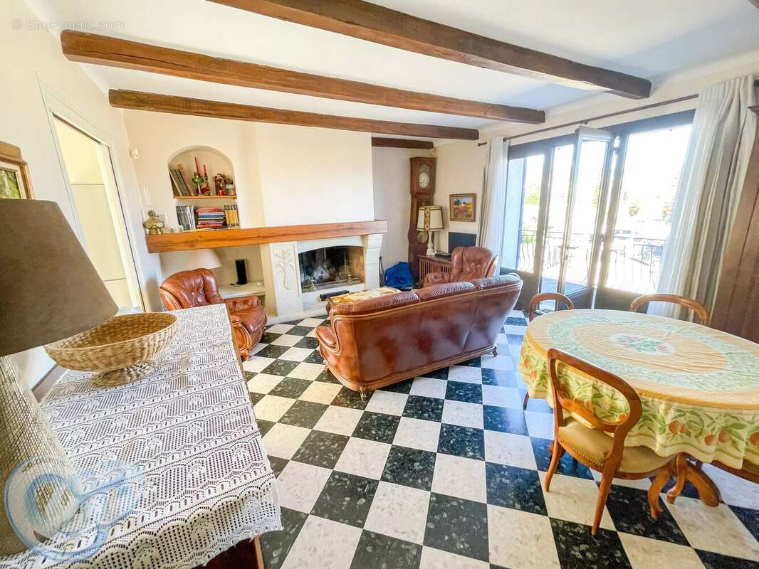 Maison à SAINT-CHRISTOL