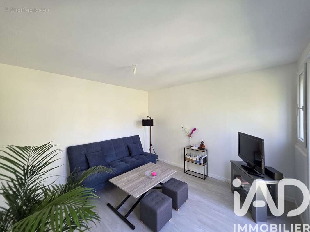Photo 8 - Appartement à VILLIERS-SUR-ORGE