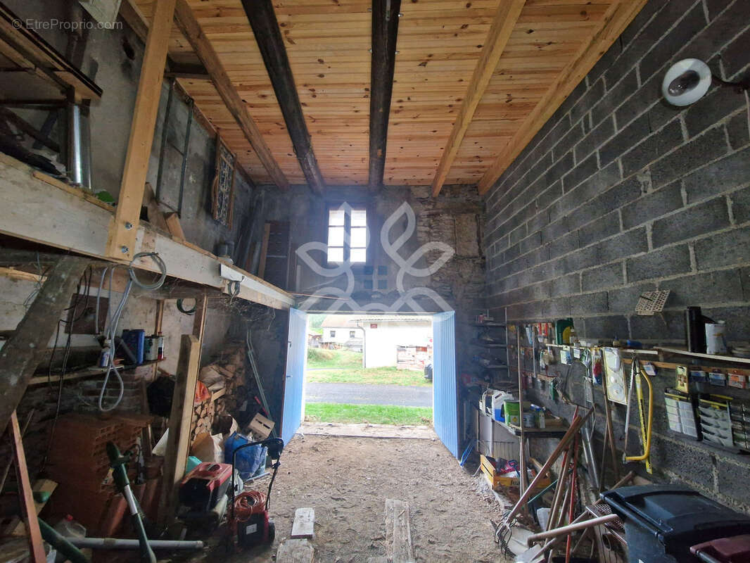 Maison de caractère à rénover   Environnement calme - photo 14