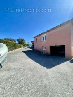 Maison à FREJUS