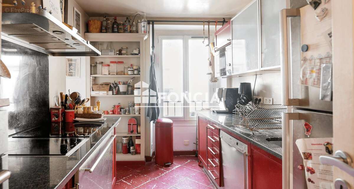 Appartement à PARIS-10E