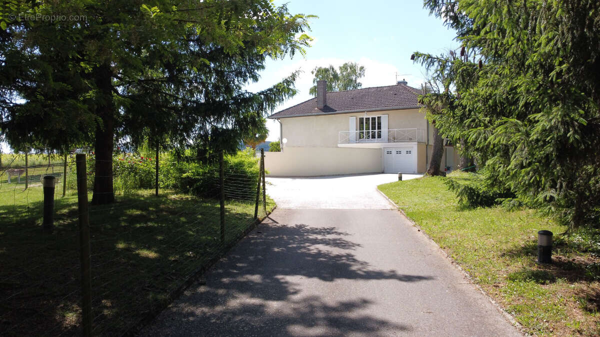 Maison à LADOIX-SERRIGNY