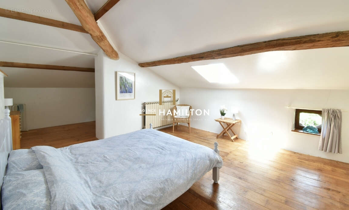 Propriete de campagne du xixe siecle - parc, puits, four a pain, salle polyvalente - photo 12