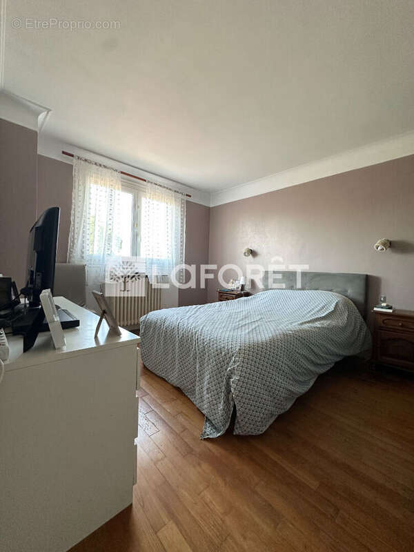 Maison à CORBEIL-ESSONNES