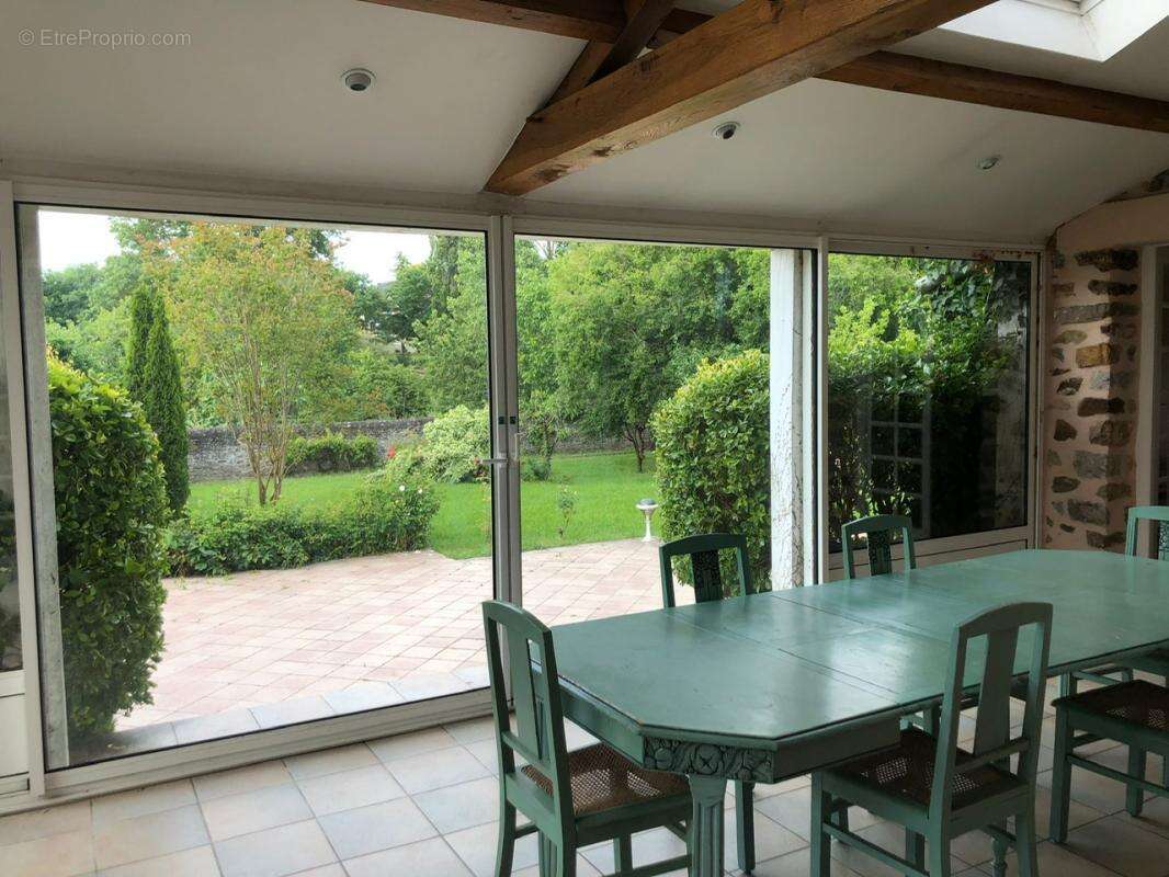À Vendre : Maison Bourgeoise de Caractère au Coeur de Vaiges - photo 4