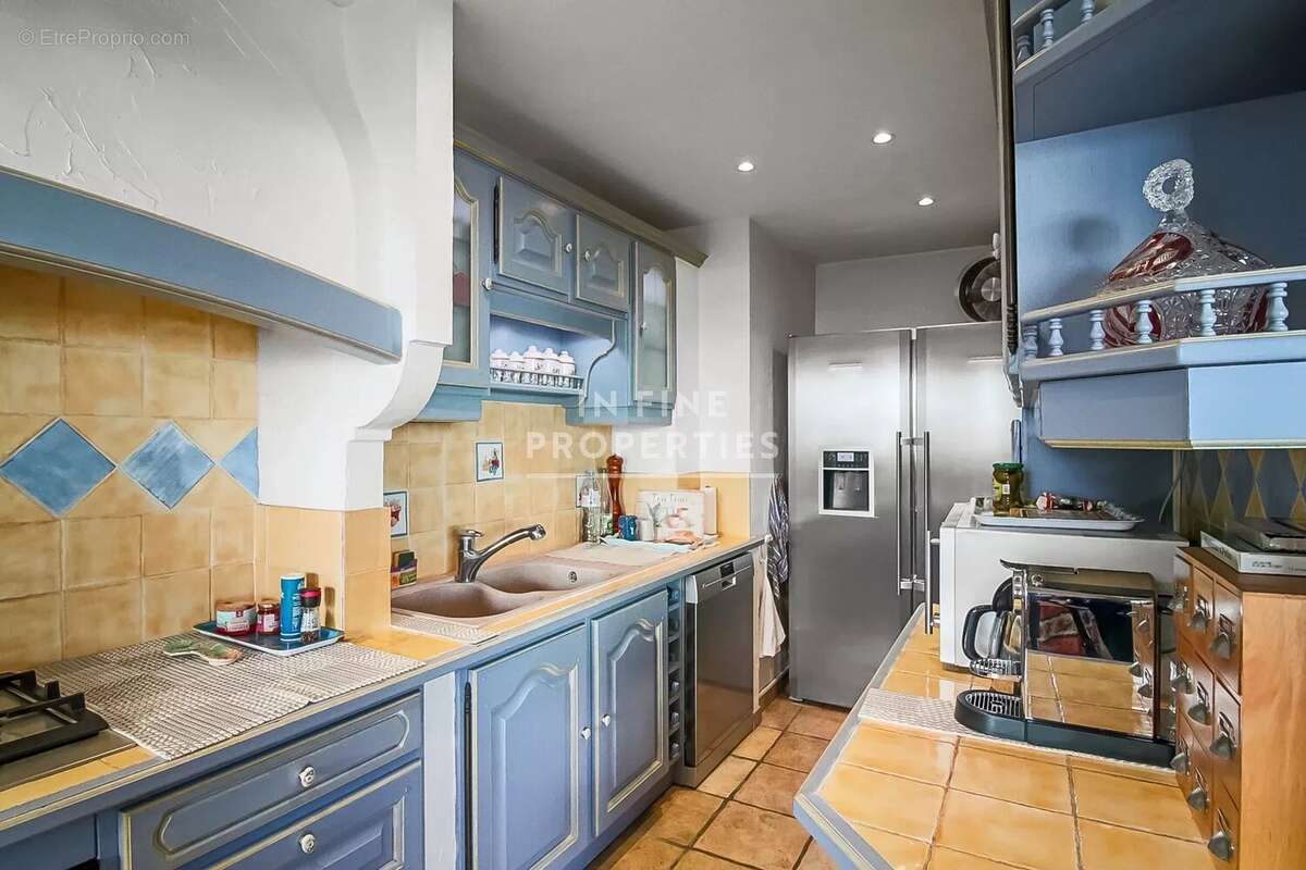 Appartement à LE CANNET